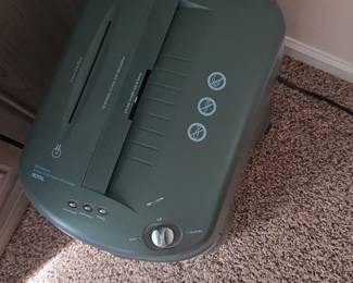 Crosscut Paper Shredder second image