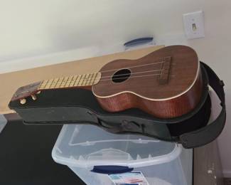 Vintage Mahogany Soprano Ukulele with Case