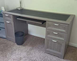 Realspace Magellan Desk