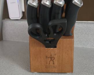 Henckels International Knife Block Set second image
