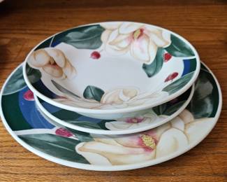 Savannah Grove Grand Flora Dinnerware, Piece Set