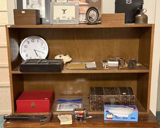 Various Decorative Items