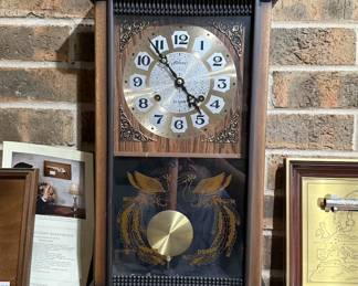 Mantle Clock