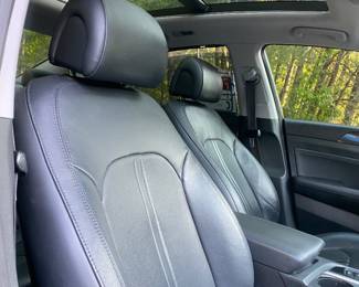 2015 Hyundai Sonata Limited 1 Owner&nbsp; Panoramic Sunroof Leather seats Heated and cooled front seats Heated back seats&nbsp; Power seats Driver / Front Passenger Heated steering Wheel Dual-zone automatic climate control Adaptive Cruise Control Hands Free Smart Trunk Proximity key entry Push Button Start Auto dimming Forward Collision Warning&nbsp; Backup camera Power windows&nbsp; 7 AirBags Vehicle Stability Management Blind spot monitoring with Rear Cross-Traffic Alert and Lane Change Assist 8 inch Touch Screen Navigation 7 speaker Dimension premium audio system/ CD player&nbsp; Bluetooth Eco/Sports mode Retractable Manual Rear Side Window Sunshades&nbsp; Weather Tech Floor Mats LED Tail lights Serviced every 5,000 miles with synthetic oil Good Tires 24/city 35 hwy MPG $11,500.00