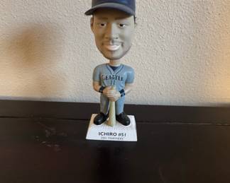 Ichiro Suzuki 2001 Seattle Mariners Bobblehead - FOCO