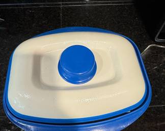 Tupperware Microwave Steamer with Lid