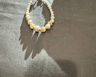 Two-Tone Beaded Bracelet with Textured Gold-Tone Beads