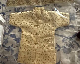 Vintage Chinese Silk Brocade Jacket with Floral Pattern