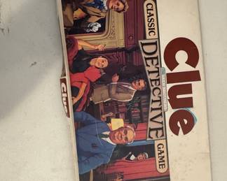 Parker Brothers Clue Classic Detective Game (1986)