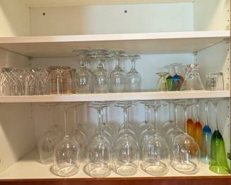 Assorted Glassware Set