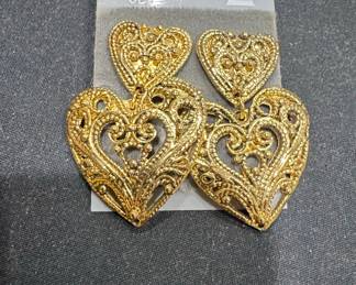 Accessory Place Filigree Heart Clip-On Earrings