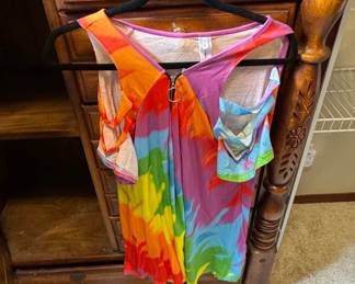 Women's Tie-Dye Cold Shoulder Zip-Front Top