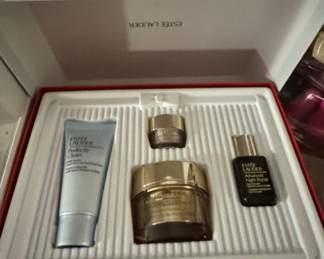 Estée Lauder Revitalizing Supreme+ Skincare Set