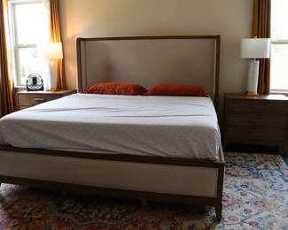 Ashley Huntlee 5-piece King Upholstered Bedroom Set