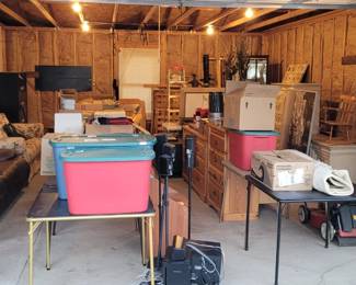 Back garage ready for shopping!