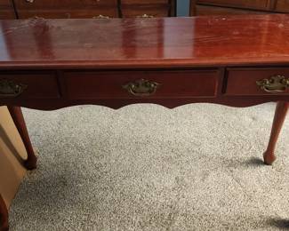 Cherry Wood Queen Anne Style Sofa Table