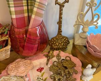 Vintage and modern decor, housewares, linens and pottery