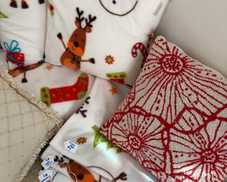 Linens, pillows