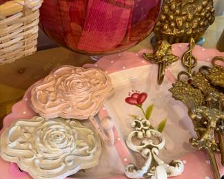 Vintage and modern decor, housewares, linens and pottery