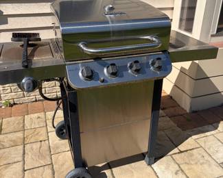 Gas grill