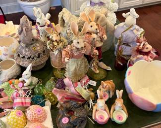 Vintage and modern decor, housewares, linens and pottery