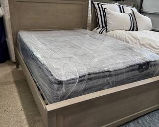 Williams-Sonoma Hampton full bed 