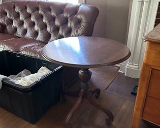 Ethan Allen table