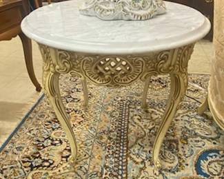 Round End Table w/Marble Top