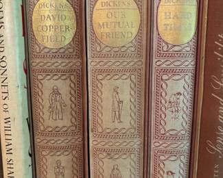 Dickens Set