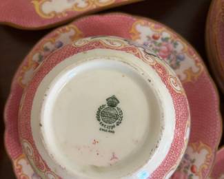 Minton Pink Cockatrice 