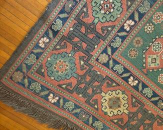 Lovely 5x7 (approx) Caucasian Rug - Detail