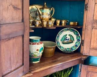China, Pottery, & Stoneware