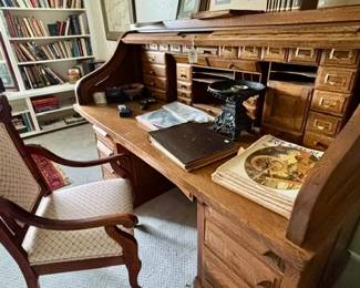 Oak Rolltop Desk
