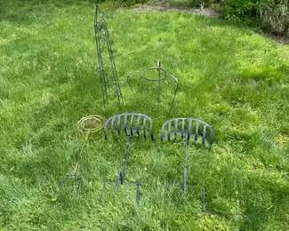 Lot Of Metal Lawn Decor