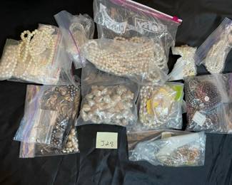 Lot Of Pearl Beads For Jewelry Making