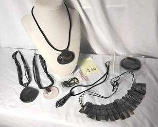 Lot Of 7 Necklaces