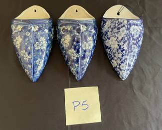 Lot Of 3 Blue And White Floral Wall Pockets