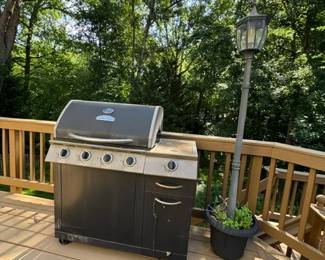 grill and outdoor lamp