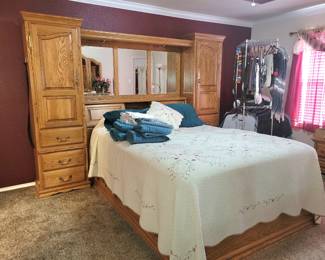 Oak bedroom set