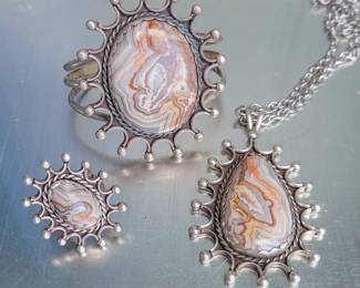 Agate jewelry