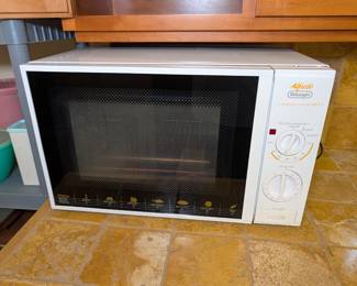 DeLonghi Alfredo Convection Microwave