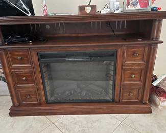 Cabinet fireplace