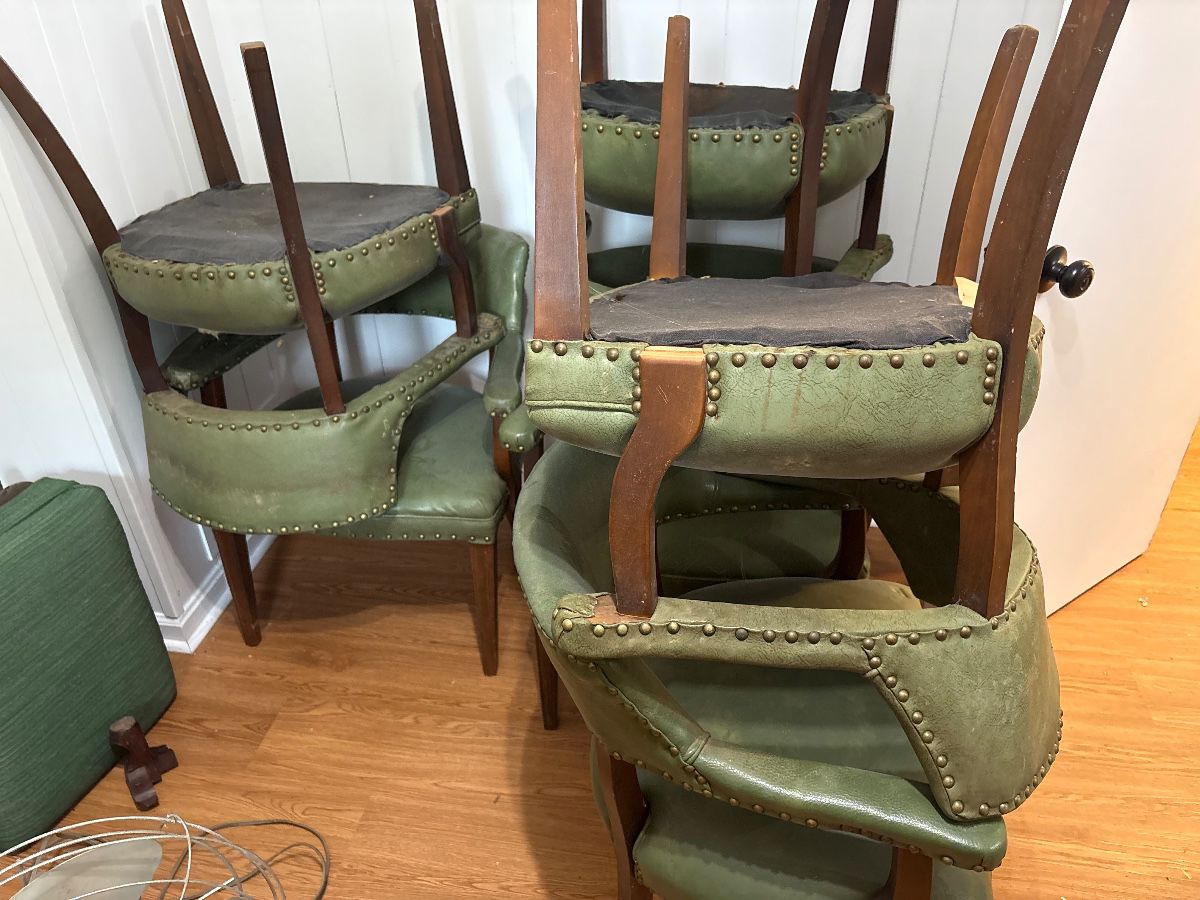 upholstered chairs 