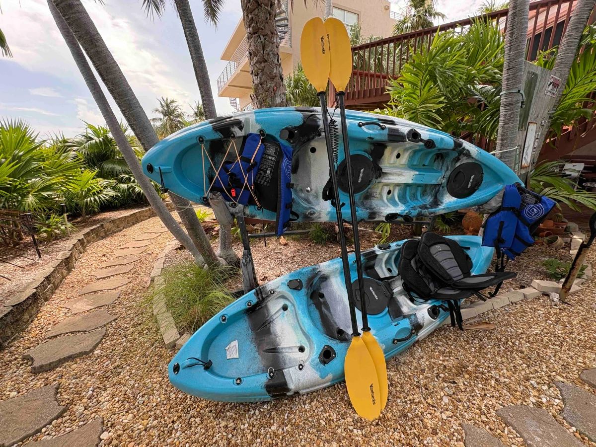kayaks - with paddles, seats, lifejackets