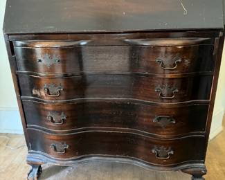 Desk-topped dresser