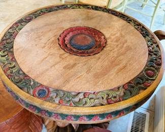 Beautifully carved, high quality Suar wood.