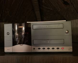 Go Video dual VHS VCR tape duplicating machine