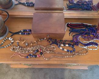 necklaces and beads; jewelry box