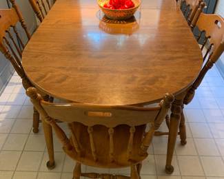 maple kitchen table and 6 chairs