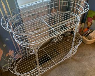 wire plant stand